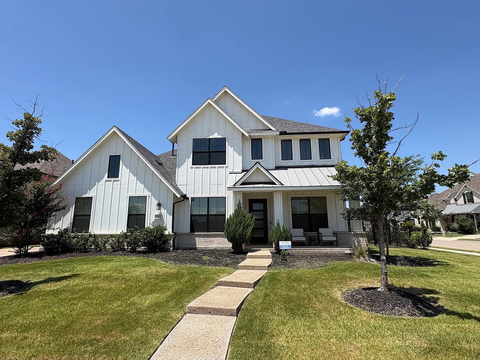 4 bed, 3.5 bath, 3260 sqft, $5,500 — Photo 1
