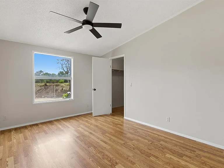 376 Rae Ln #A — Photo 16
