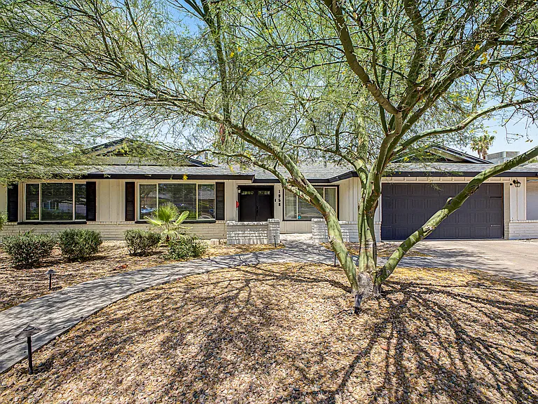 1958 E Laguna Dr — Photo 1