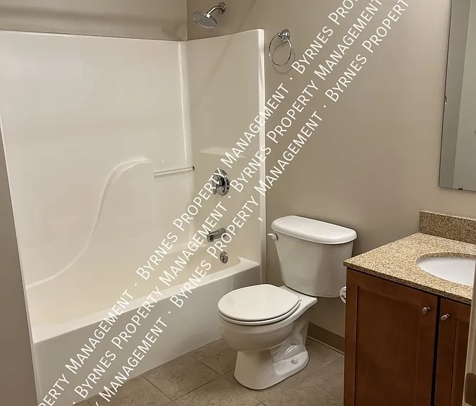 160 Fremont St #208 — Photo 8