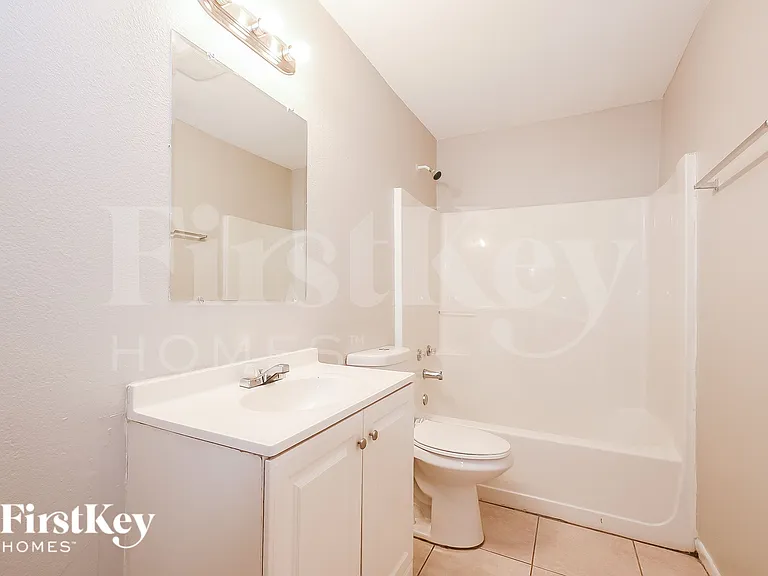 614 Huey St — Photo 11