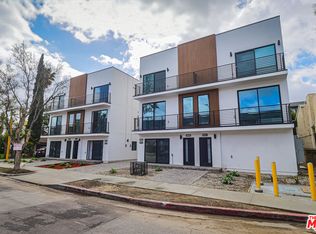 11812 1/2 Gilmore St, North Hollywood, CA 91606