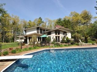 45 Stonehedge Rd, Lincoln, MA 01773