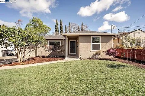 338 Orchard Ave
