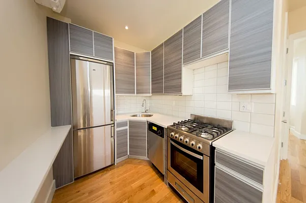 Rented by Real Team Brokerage | media 51