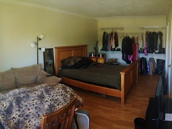 4th image of 27661 Nugget Dr APT 5