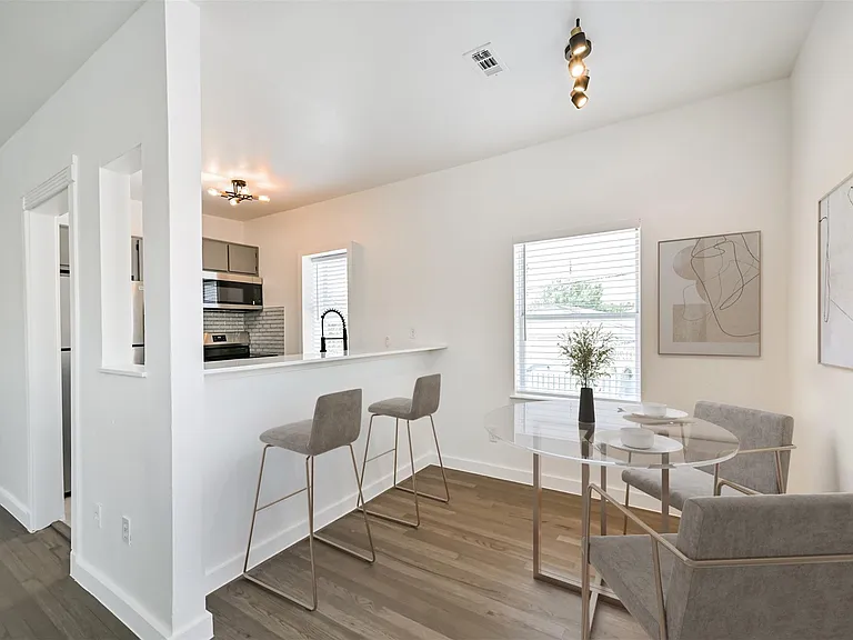 415 Fairview Ave #9 — Photo 3