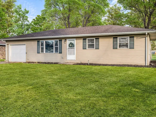 2941 Bryant St, Portage, IN 46368