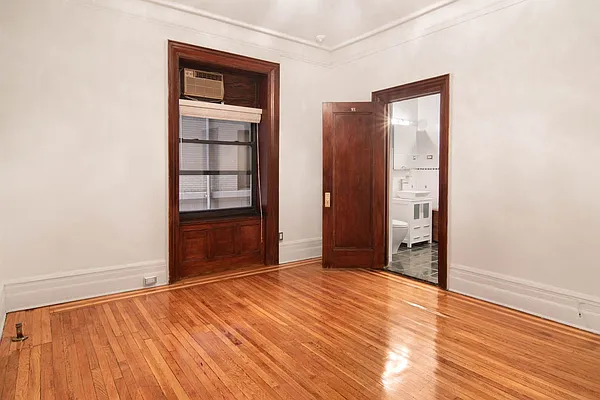 Rented by WAM Partners - William Moses Co. | media 52