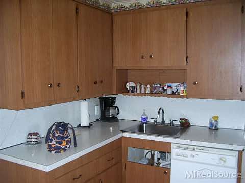 4th image of 26131 Koontz St
