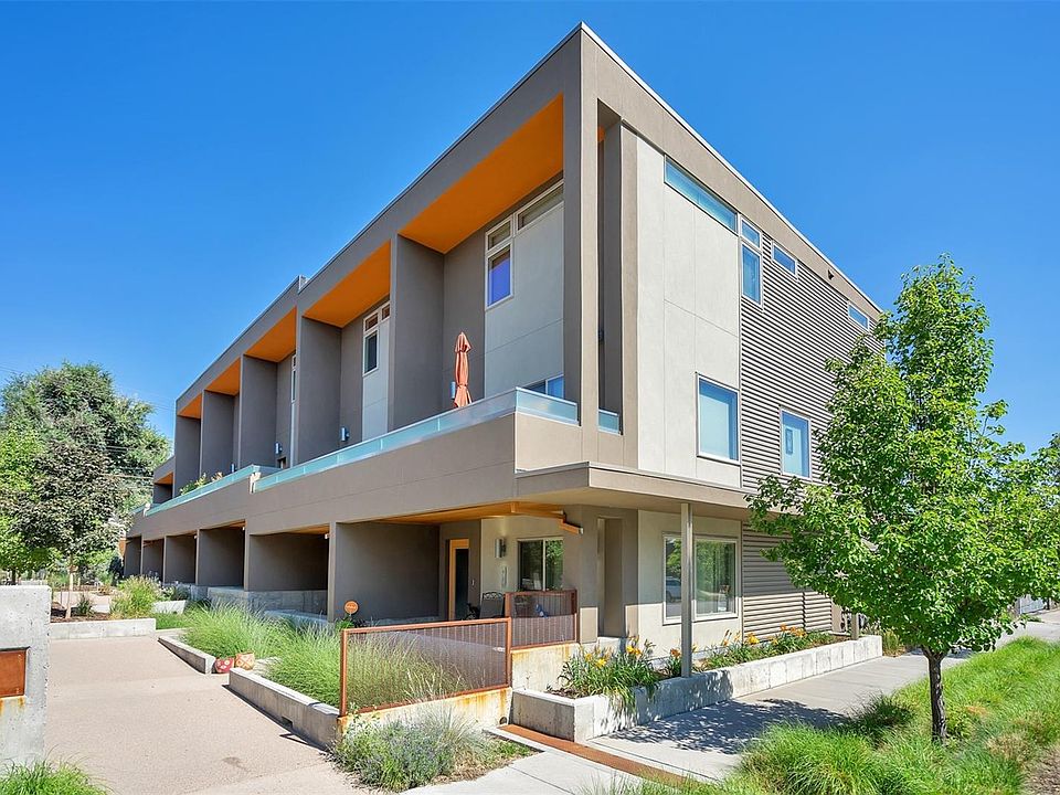 1st image of 44 Galapago St