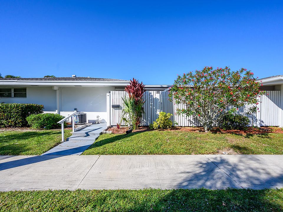 Home For Sale In Greenway Village