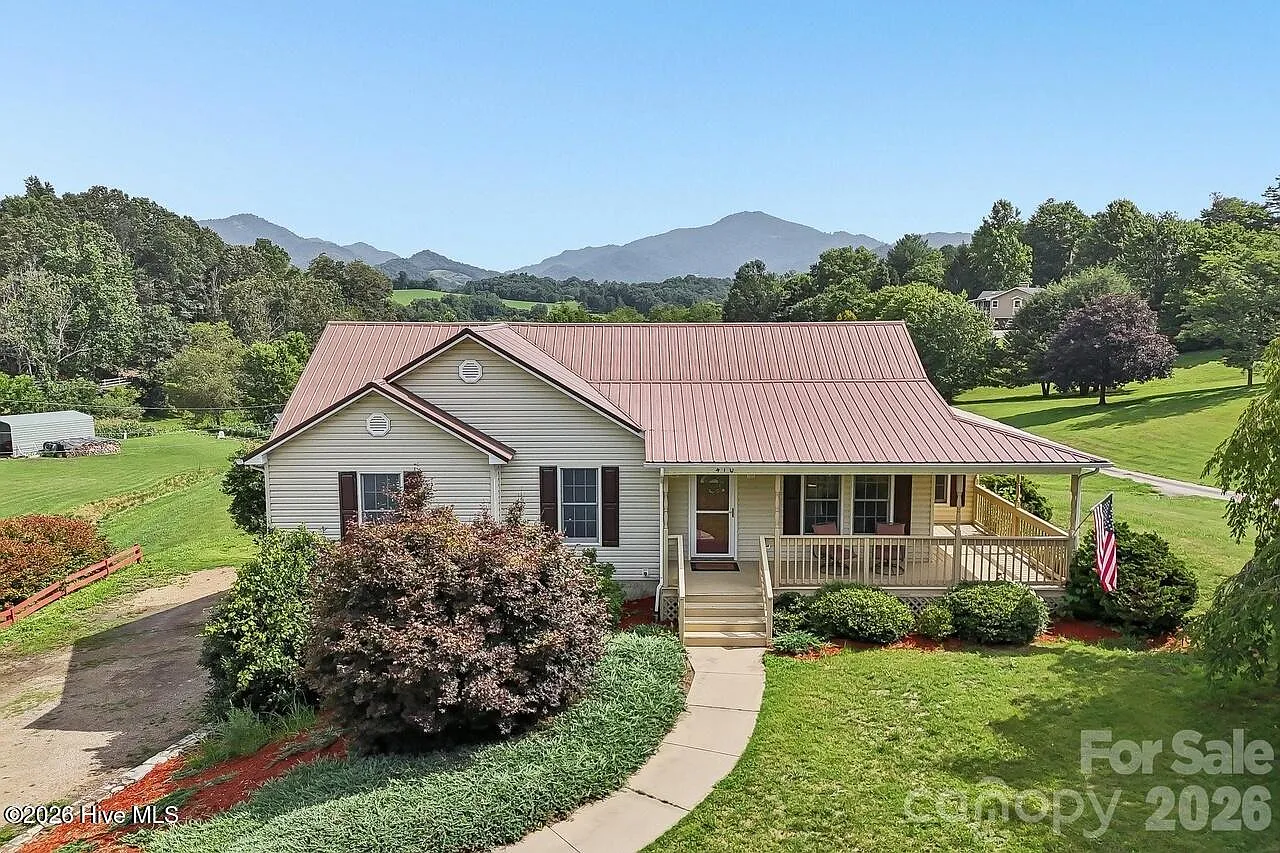 3 bed, 3.0 bath, $1,500 — Photo 1