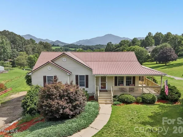 410 Crawford Rd, Waynesville, NC 28785
