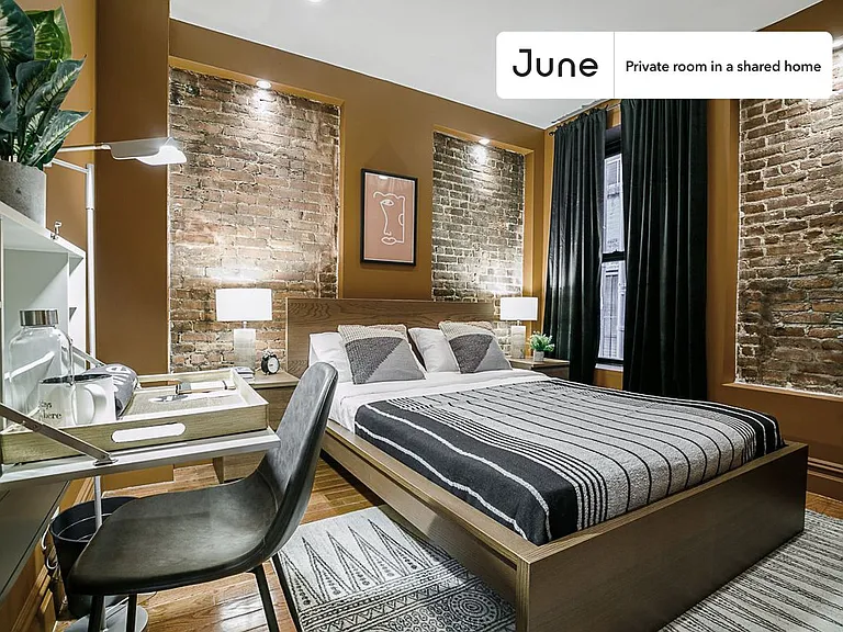 941 Columbus Ave #B — Photo 1