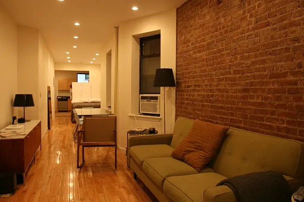 Rented by MNS | media 25