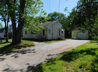 18 15th St, Bangor, ME 04401