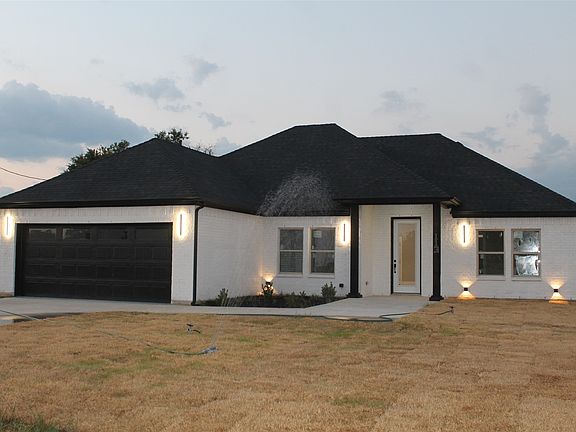 2nd image of 113 Scenic Rd