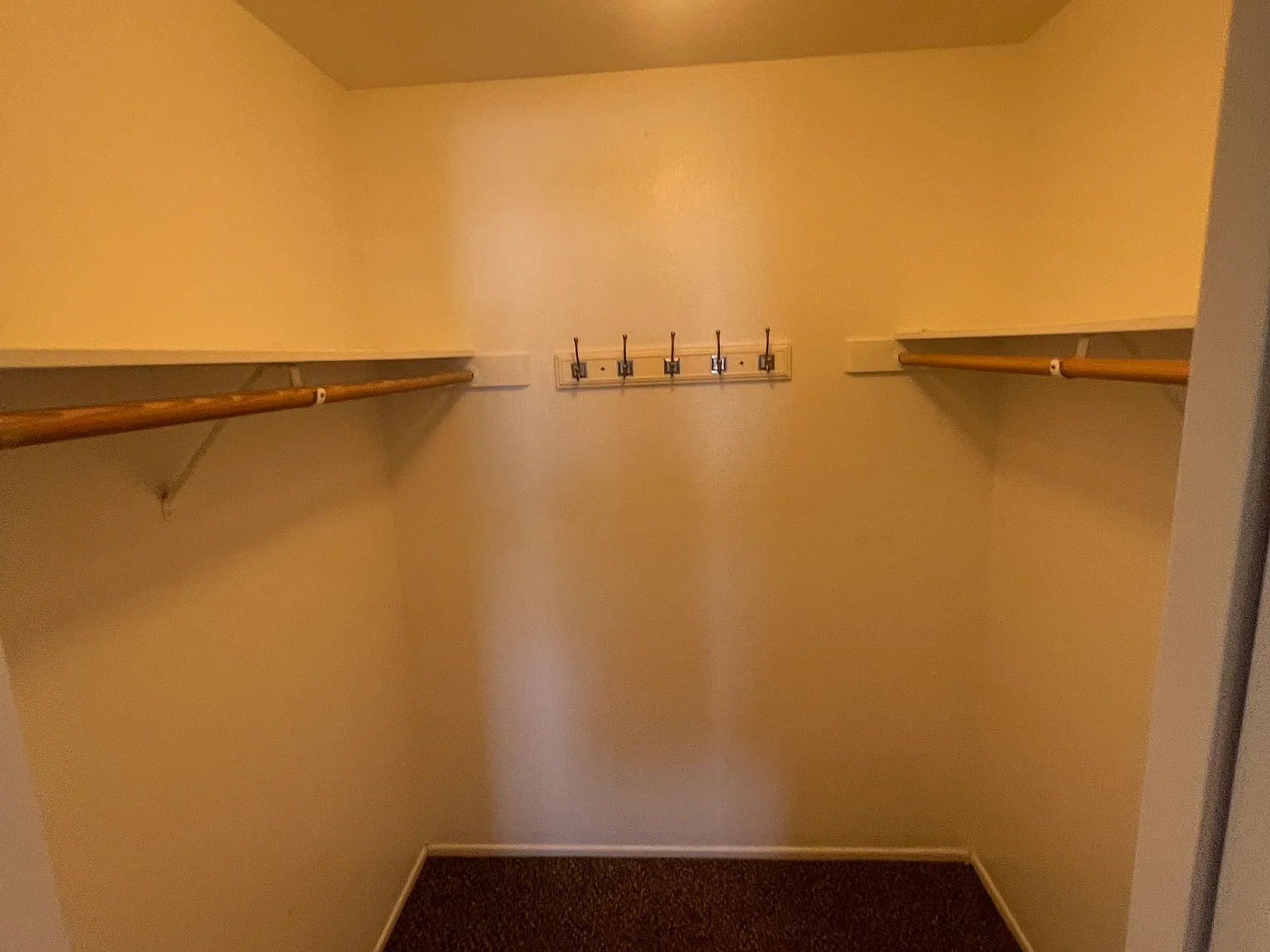 671 Delta Dr — Photo 3
