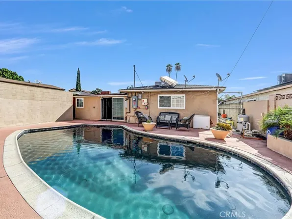 7523 Craner Ave, Sun Valley, CA 91352