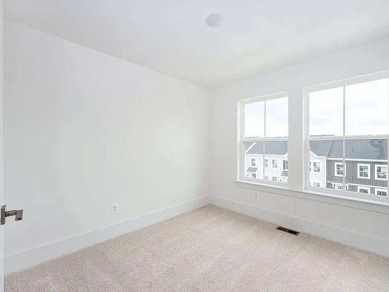 9207 Forkleaf Oak Dr — Photo 52