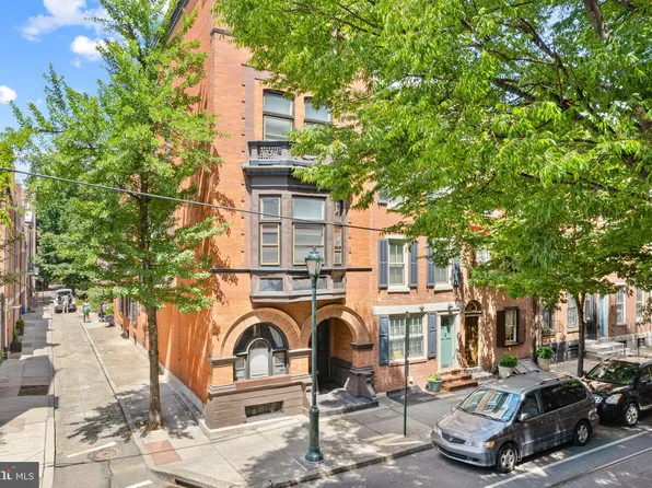334 S 12th St APT 1F, Philadelphia, PA 19107