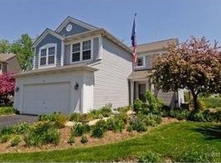 27 Ashton Ct, South Elgin, IL 60177