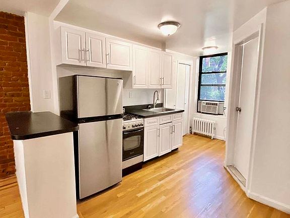 2nd image of 113 Saint Marks Pl APT 3W