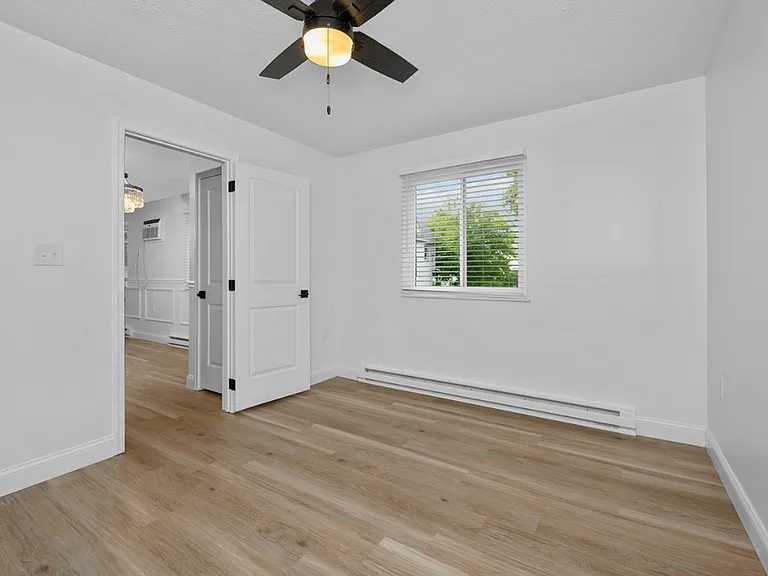Foraker & Section — Photo 9
