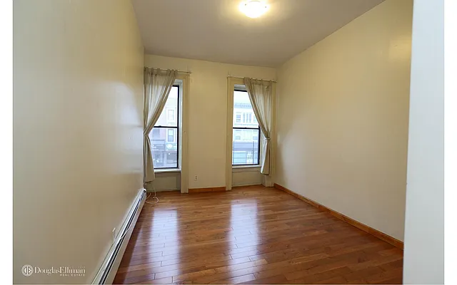 Rented by Douglas Elliman | media 19