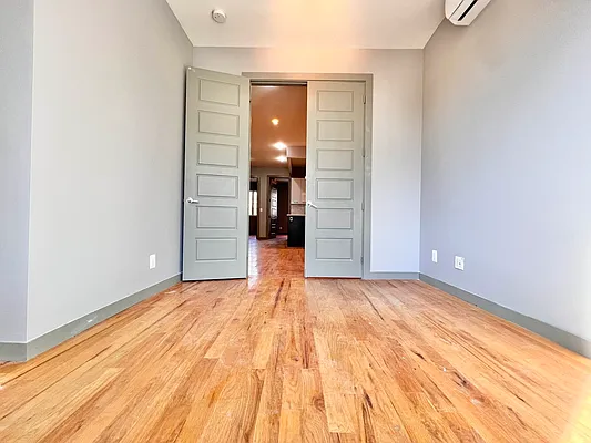 Rented by ERNY LLC | media 7