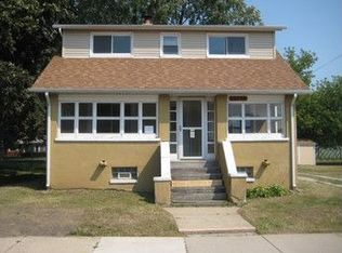 22756 Hayes Rd, Eastpointe, MI 48021