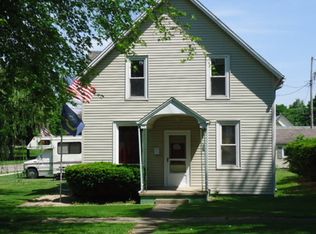 128 W 1st St, Spring Valley, IL 61362