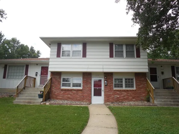 1116 W 29th Ter, Lawrence, KS 66046