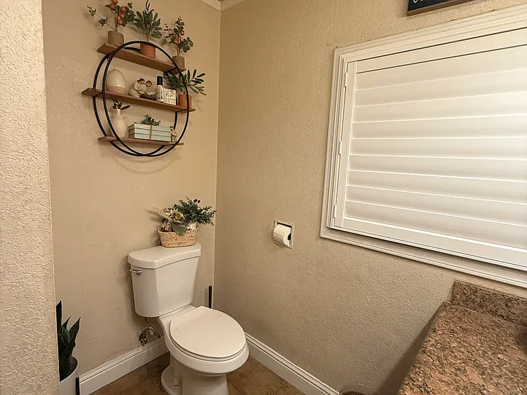 1801 N Funston Ave — Photo 9