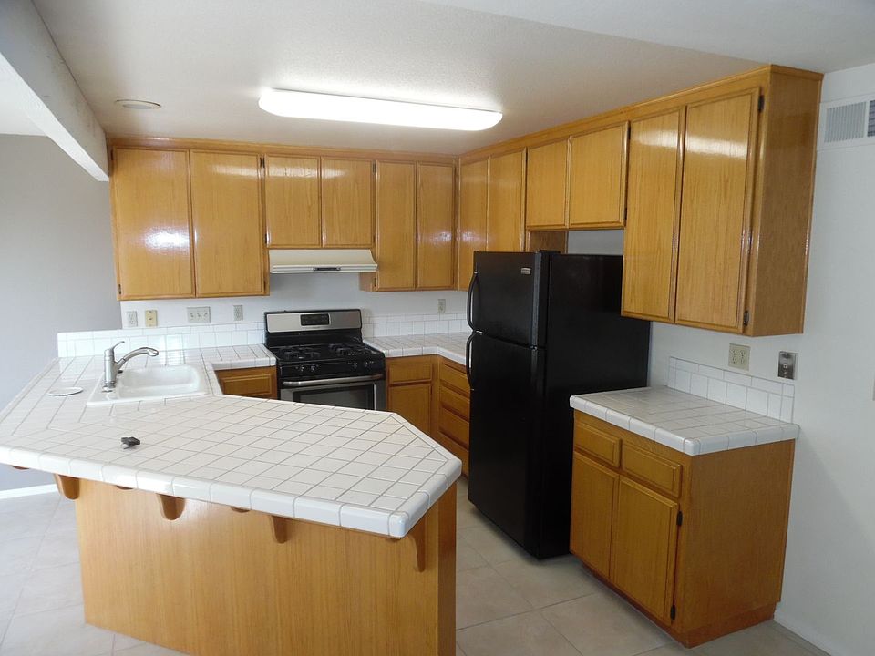 1st image of 870 Laguna Dr #874