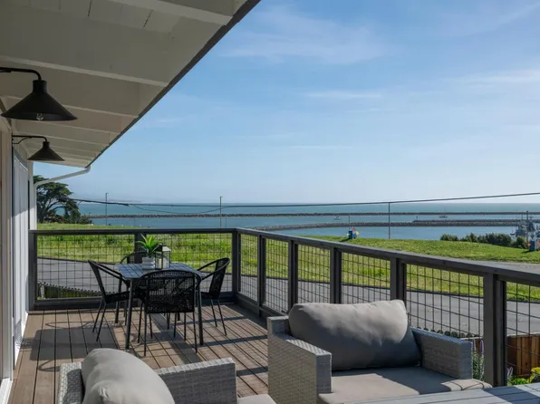 355 Avenue Alhambra, El Granada, CA 94018