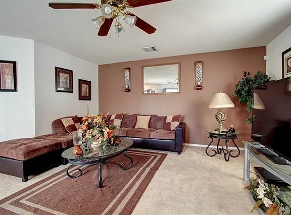 2nd image of 4617 Bridlewood Ln