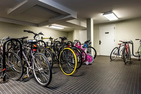 Rented by Nooklyn NYC LLC | media 28