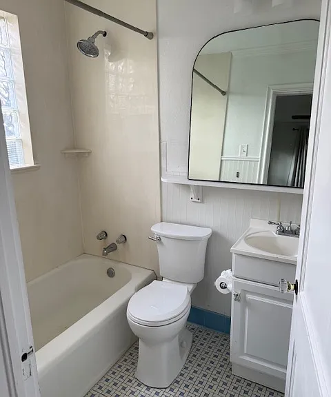 6820 Goodwood Ave — Photo 4