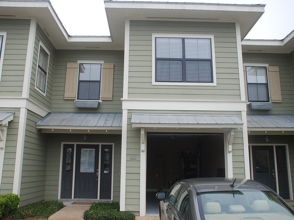 1st image of 132 Southhaven Cir