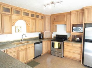 8905 Lexington Ave NE, Albuquerque, NM 87112