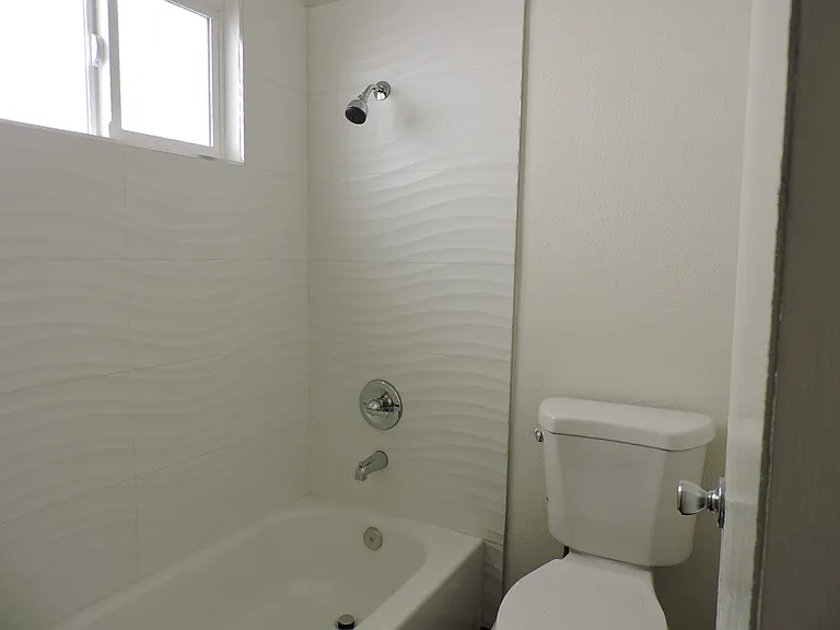 2316 X St #5 — Photo 10