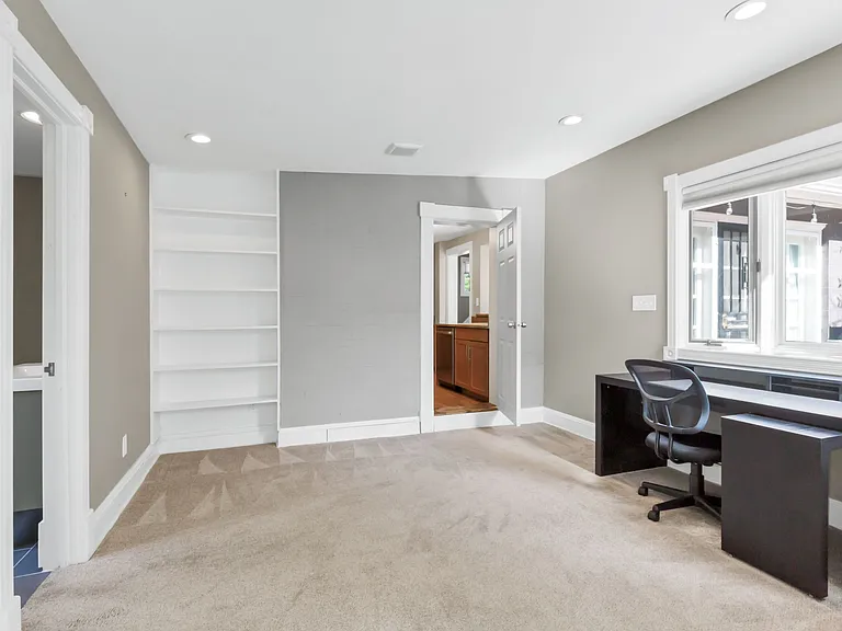 924 E Mexico Ave — Photo 15