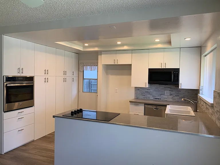 6412 Weber Cir — Photo 2