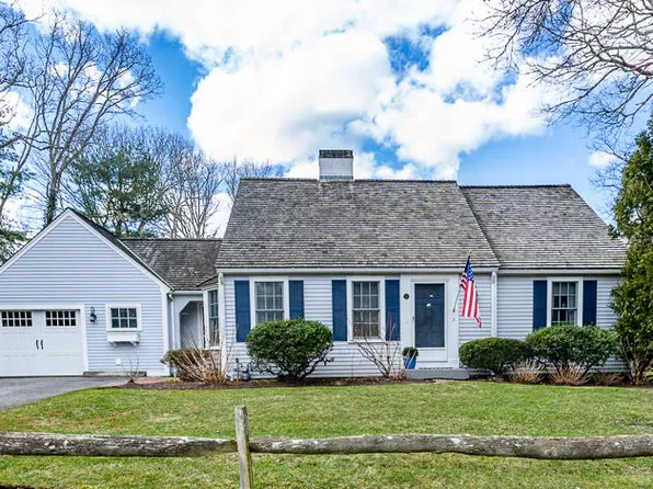 31 Newport Lane, Osterville, MA 02655