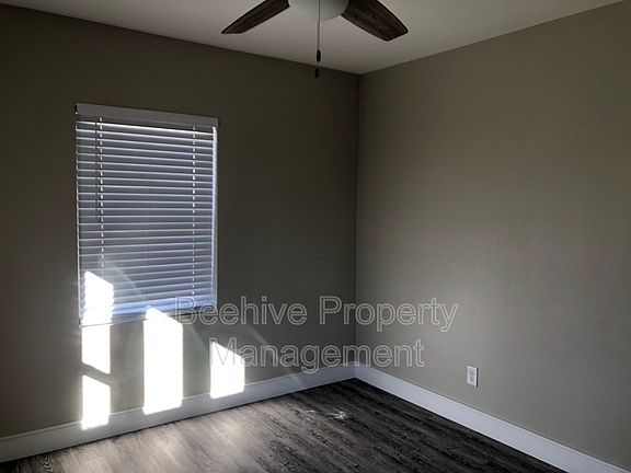5th image of 410 E 1st Ave