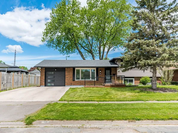38 Martha Ct, Welland, ON L3C 4N2