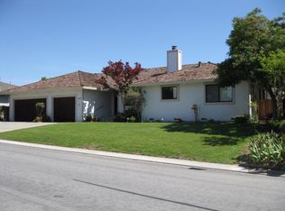 660 S Ridgemark Dr, Hollister, CA 95023