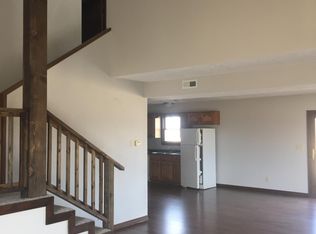 1177 S Sha Ree Ln #B, Bolivar, MO 65613